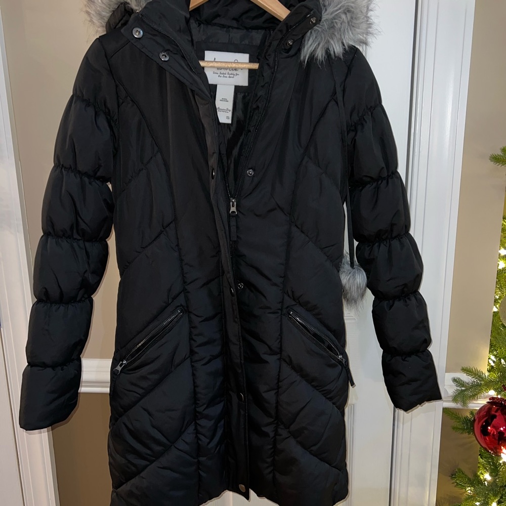 Long puffer cost with fur hood!